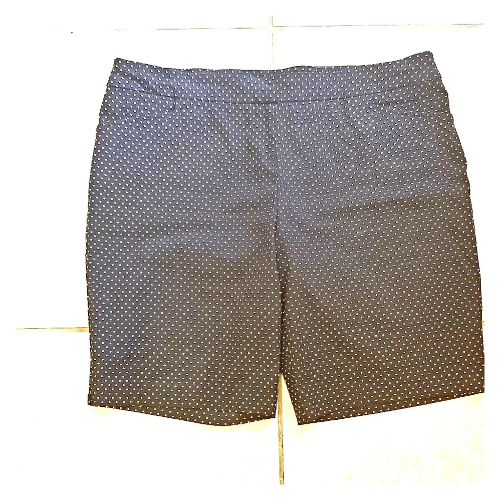 Plus Size Shorts black and white nwot
